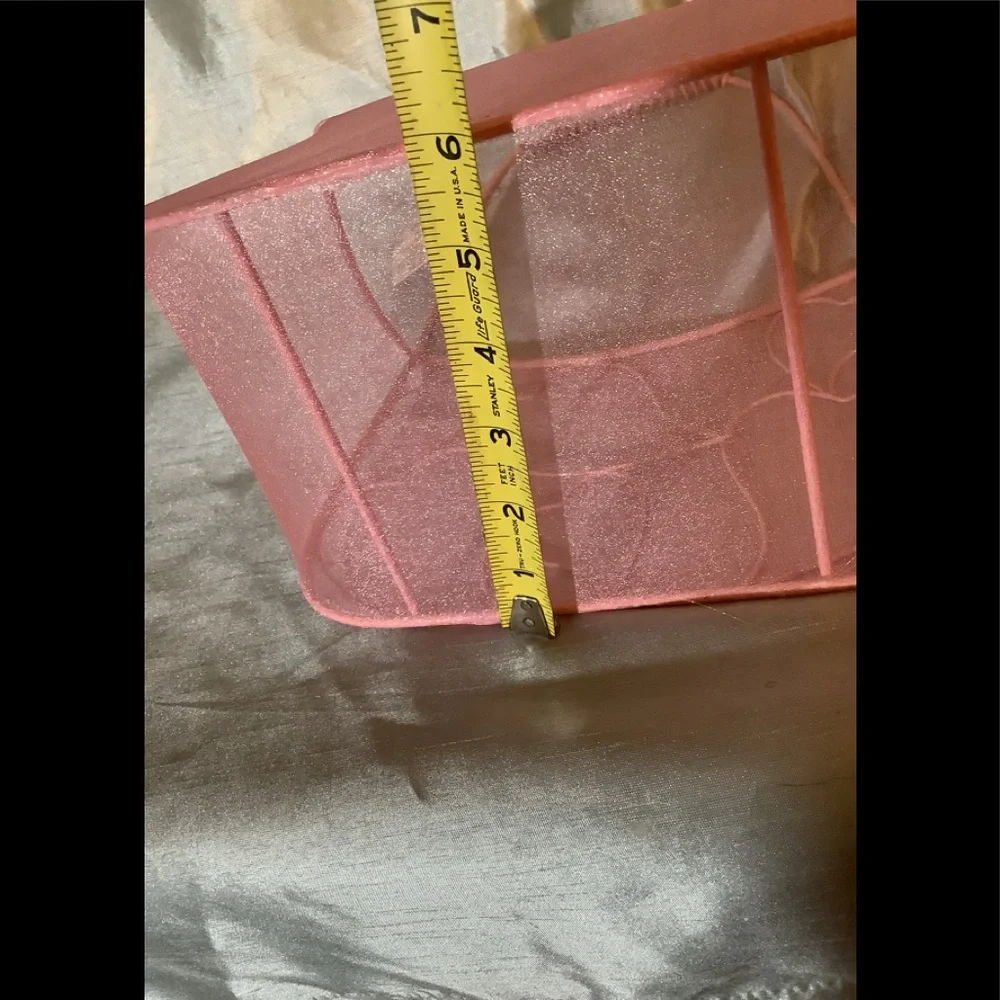 💕Pink metal & fabric basket w/hearts on the front.  Great for Valentines Day!💕